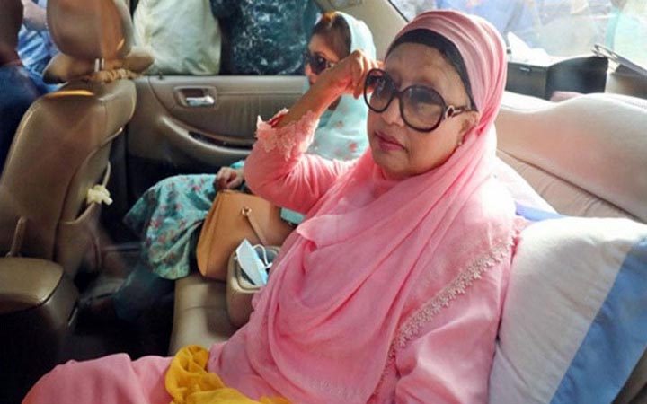 নিজ শারীরিক চেকআপের জন্য আজ হাসপাতালে যাচ্ছেন খালেদা জিয়া